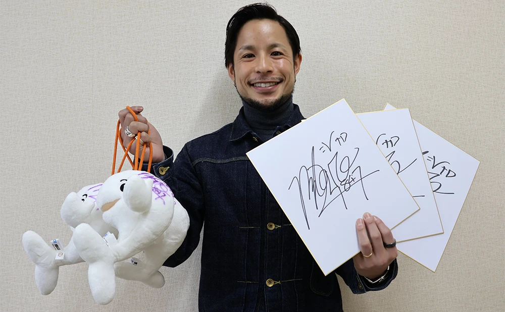 4847 佐藤隆太郎 選手 サイン色紙＆サイン入りすなっちぬいぐるみ