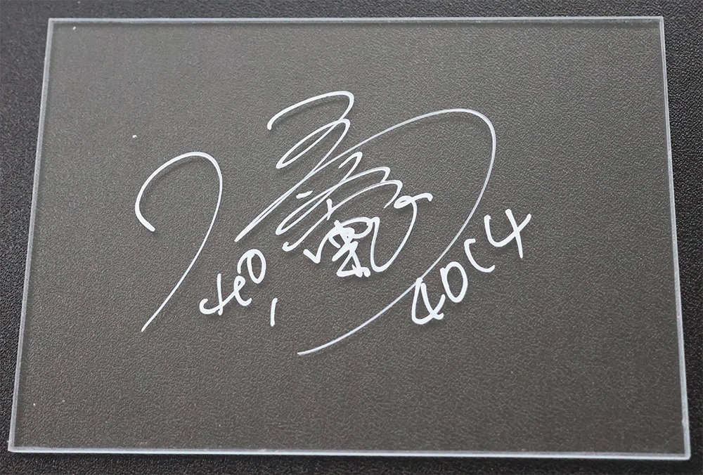 4014 片岡恵里 選手 サイン入りアクリルボード