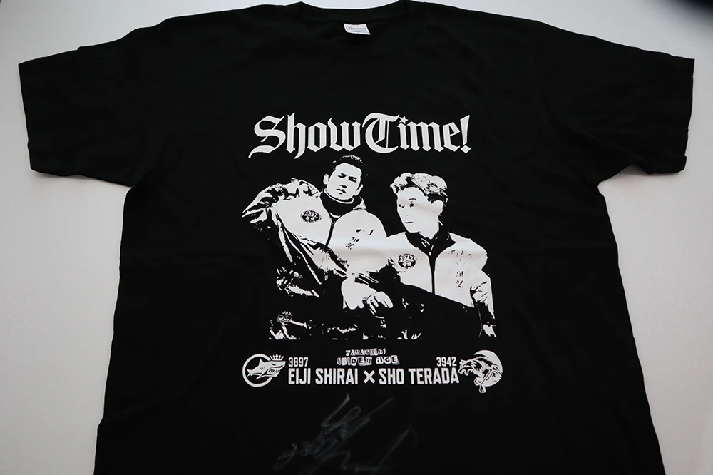 3897 白井英治選手サイン入りTシャツ